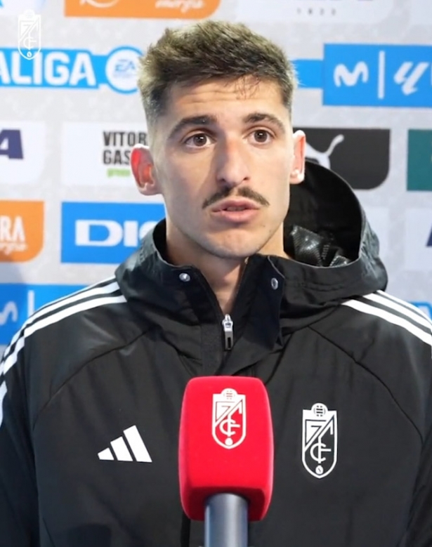 Carlos Neva tras el partido (GRANADA CF) Carlos Neva tras el partido (GRANADA CF)