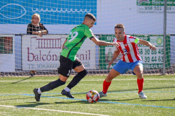 El CD Huétor Vega quiere volver. a la senda de la victoria (CRISTIAN FERNÁNDEZ) El CD Huétor Vega quiere volver. a la senda de la victoria (CRISTIAN FERNÁNDEZ)