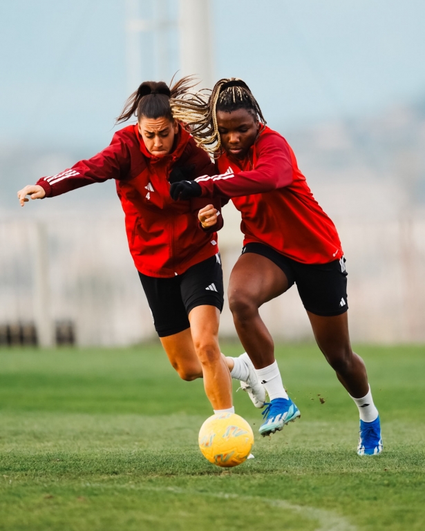 Entrenamiento del Granada CF Femenino (GRANADA CF) Entrenamiento del Granada CF Femenino (GRANADA CF)