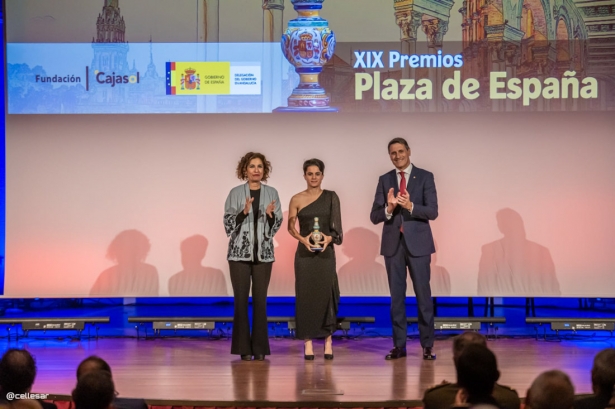 María Pérez recibe el galardón (DELEGACIÓN DEL GOBIERNO) María Pérez recibe el galardón (DELEGACIÓN DEL GOBIERNO)