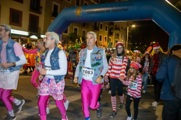 Carrera nocturna de disfraces (CRISTIAN FERNÁNDEZ)