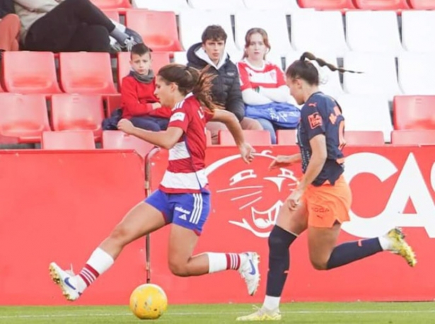 El Granada CF Femenino mereció más ante el Valencia (JOSÉ VELASCO)