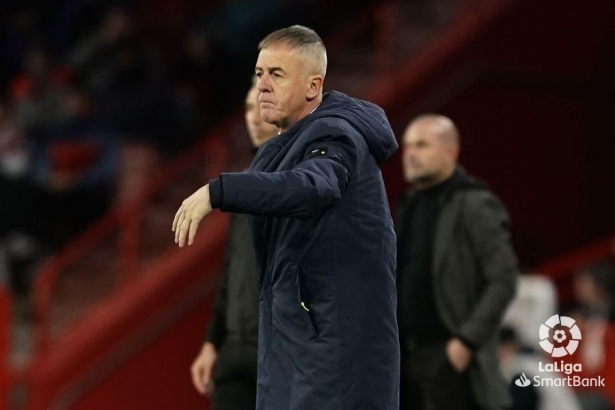 Lucas Alcaraz, con el Ibiza en `Los Cármenes` (LALIGA) Lucas Alcaraz, con el Ibiza en `Los Cármenes` (LALIGA)