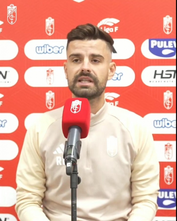 El entrenador del Granada CF Femenino, Roger Lamesa (GRANADA CF) El entrenador del Granada CF Femenino, Roger Lamesa (GRANADA CF)
