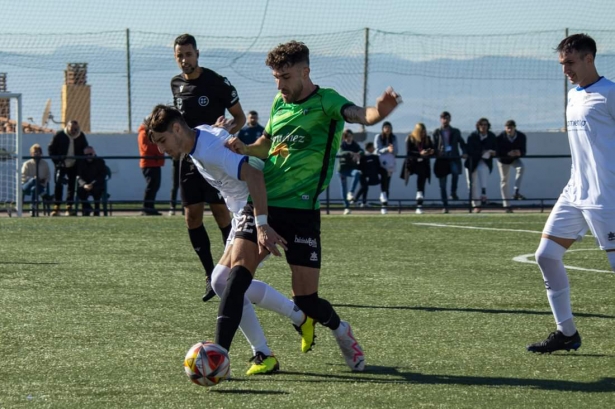 El CD Huétor Vega quiere iniciar el año con triunfo (CRISTIAN FERNÁNDEZ) El CD Huétor Vega quiere iniciar el año con triunfo (CRISTIAN FERNÁNDEZ)
