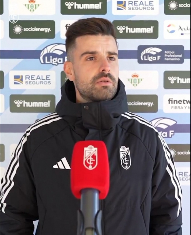 El entrenador del Granada CF Femenino, Roger Lamesa (GRANADA CF)