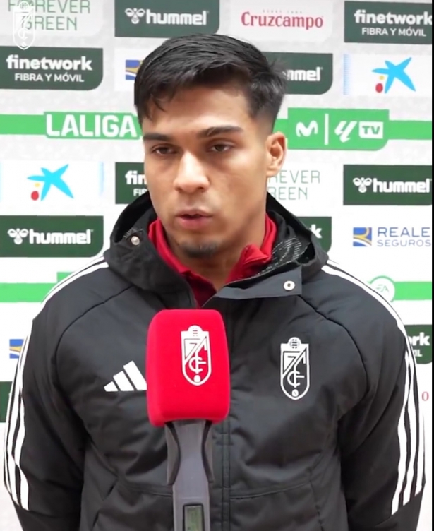 Matías Arezzo (GRANADA CF) Matías Arezzo (GRANADA CF)