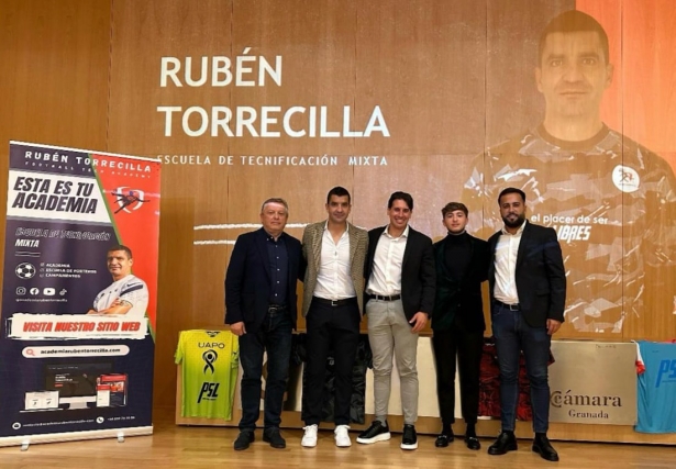 Equipo de la nueva academia 