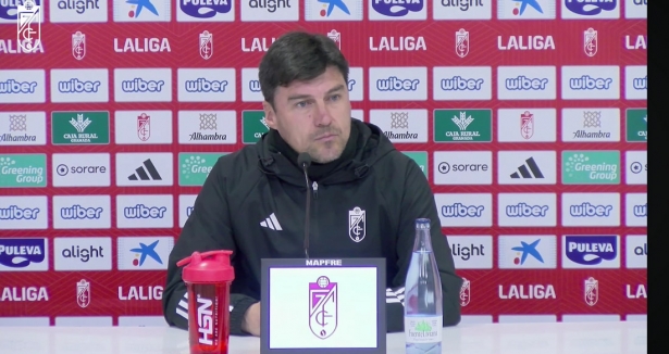 El entrenador del Granada CF, Alexander Medina (GRANADA CF) El entrenador del Granada CF, Alexander Medina (GRANADA CF)