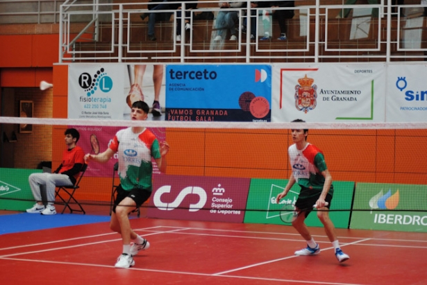 Partido del Bádminton Granada-Grupo Torres (BADMINTON GRANADA) Partido del Bádminton Granada-Grupo Torres (BADMINTON GRANADA)
