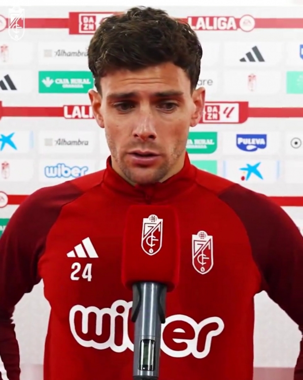 Lucas Boyé a la finalización del partido (GRANADA CF) Lucas Boyé a la finalización del partido (GRANADA CF)