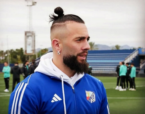 Migue Cobo, jugador del conjunto motrileño (CF MOTRIL)