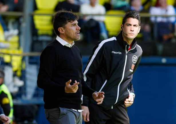 Alexander Medina durante el partido del Villarreal (LOF) Alexander Medina durante el partido del Villarreal (LOF)
