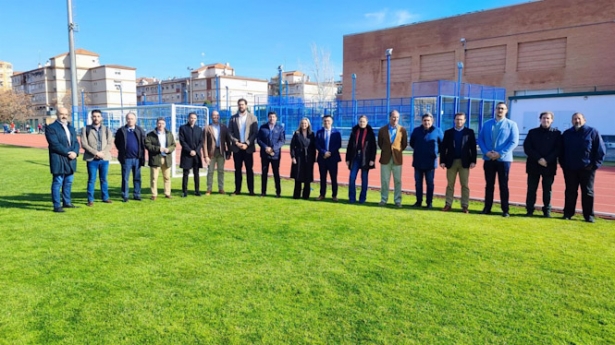 Reunión de técnicos y concejales de Deportes de distintas ciudades andaluzas (AYUNTAMIENTO DE GRANADA) Reunión de técnicos y concejales de Deportes de distintas ciudades andaluzas (AYUNTAMIENTO DE GRANADA)