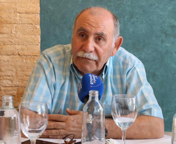 Pepe Sánchez, entrenador granadino, en una tertulia de GranadaEnJuego (J. PALMA)
