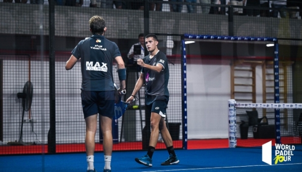 Mike Yanguas durante un partido (WORLD PADEL TOUR) Mike Yanguas durante un partido (WORLD PADEL TOUR)