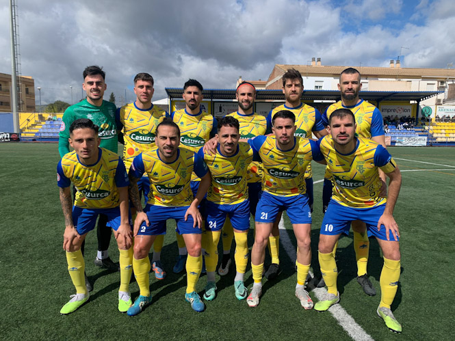 El CD Huétor Tájar mereció más ante el Torre del Mar (CD HUÉTOR TÁJAR) 
