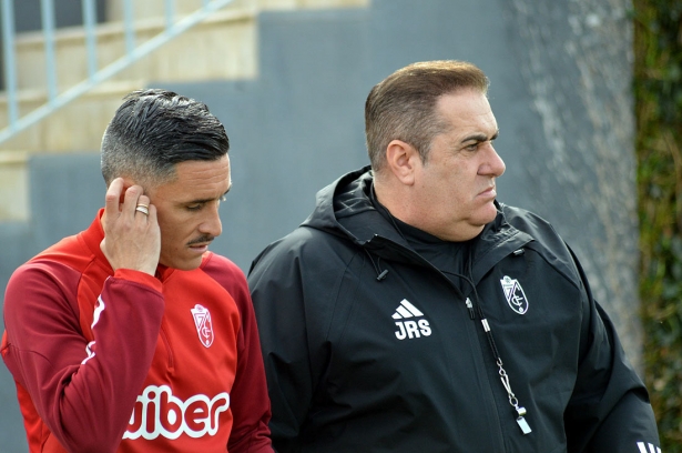 José Ramón Sandoval junto a José Callejón (J. PALMA)