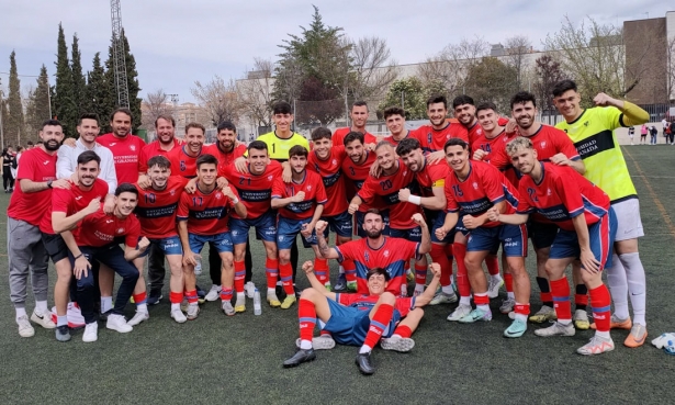 La selección granadina universitaria celebra el triunfo La selección granadina universitaria celebra el triunfo