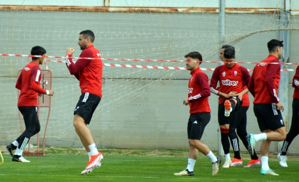 Entrenamiento del Granada CF (J. PALMA)