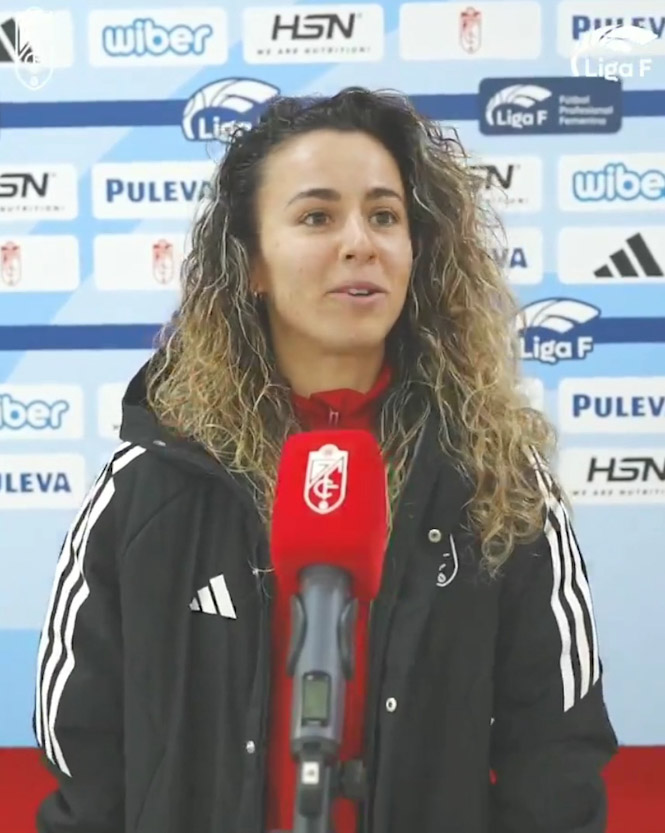 Esther a la finalización del partido (GRANADA CF)