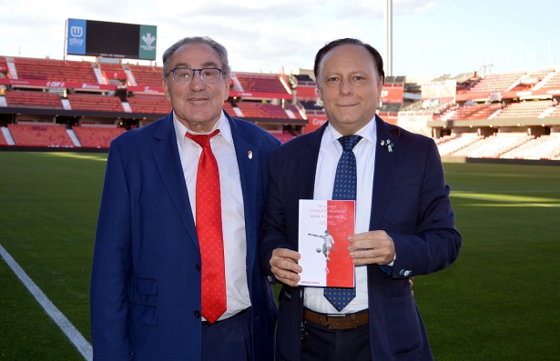 Pepe Macanás, a la izquierda, junto a Juan Manuel Fernández (J. PALMA) Pepe Macanás, a la izquierda, junto a Juan Manuel Fernández (J. PALMA)