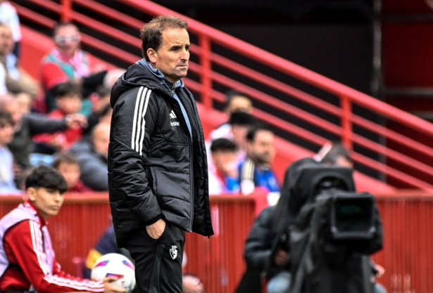 Jagoba Arrasate, entrenador de CA Osasuna, en un momento del encuentro (JOSÉ M. BALDOMERO) Jagoba Arrasate, entrenador de CA Osasuna, en un momento del encuentro (JOSÉ M. BALDOMERO)