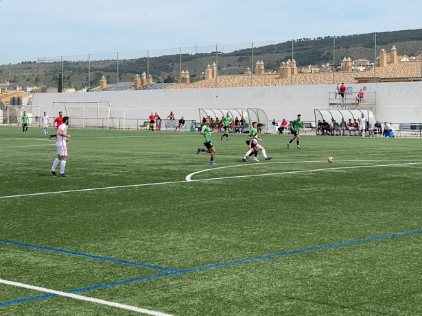El CD Huétor Vega perdió ante el Rincón (CD HUÉTOR VEGA) El CD Huétor Vega perdió ante el Rincón (CD HUÉTOR VEGA)