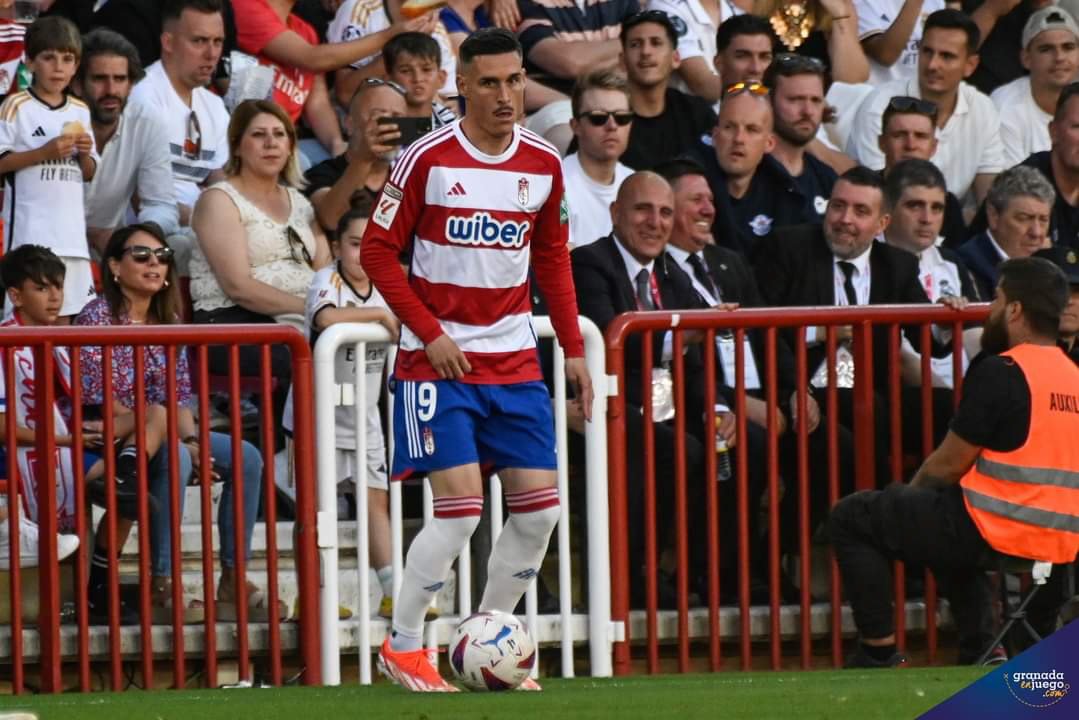 Callejón fue de los más destacados del Granada CF (JOSÉ M. BALDOMERO)