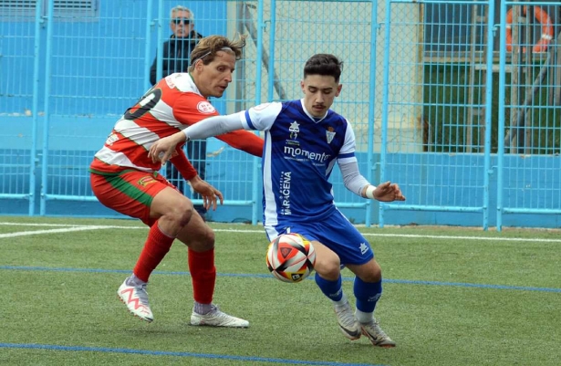 Falín marcó el gol de la UD Maracena (J. PALMA /ARCHIVO) Falín marcó el gol de la UD Maracena (J. PALMA /ARCHIVO)