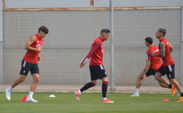 Entrenamiento del Granada CF (J. PALMA)