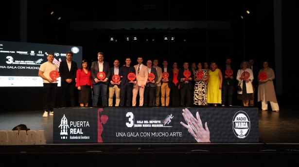 Foto de familia de los premiados (JOSÉ ANDRÉS FERNÁNDEZ) Foto de familia de los premiados (JOSÉ ANDRÉS FERNÁNDEZ)