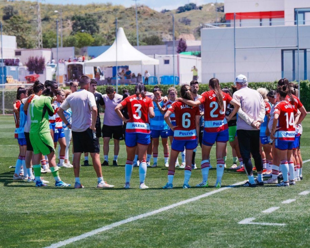 El equipo femenino ha logrado finalmente el objetivo (@GranadaCF_Fem) El equipo femenino ha logrado finalmente el objetivo (@GranadaCF_Fem)