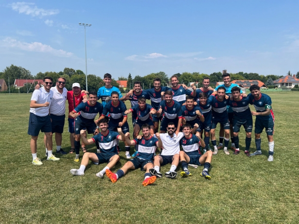 La selección universitaria granadina celebra la quinta plaza La selección universitaria granadina celebra la quinta plaza