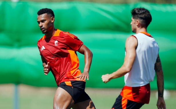 Williams podría reclamar pronto un puesto en el once (GRANADA CF) Williams podría reclamar pronto un puesto en el once (GRANADA CF)