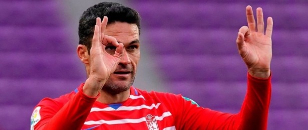 Jorge Molina se ha marchado del Granada de una forma poco apropiada (GRANADA CF) Jorge Molina se ha marchado del Granada de una forma poco apropiada (GRANADA CF)