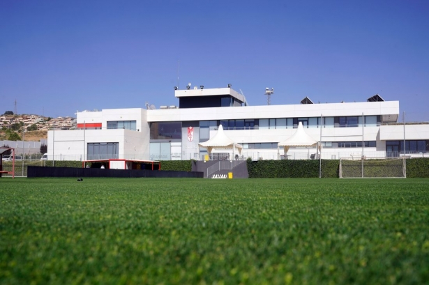 El Granada juvenil encajó una derrota (GRANADA CF) El Granada juvenil encajó una derrota (GRANADA CF)