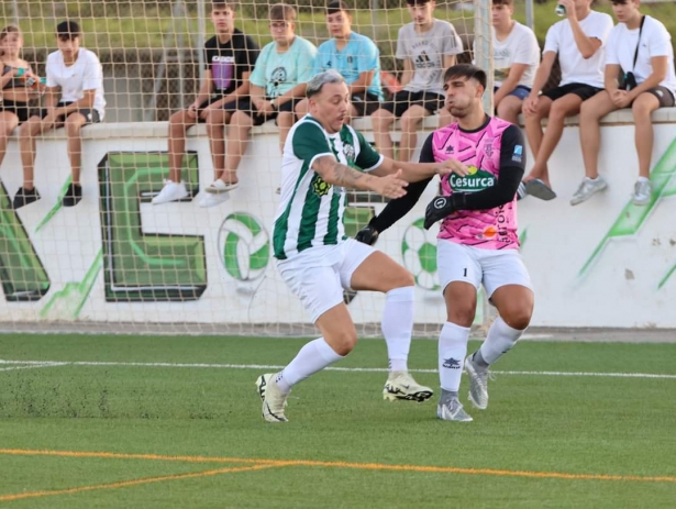El Villanueva Mesía abrirá la liga visitando al Otura (JOSÉ ANDRÉS FERNÁNDEZ) El Villanueva Mesía abrirá la liga visitando al Otura (JOSÉ ANDRÉS FERNÁNDEZ)