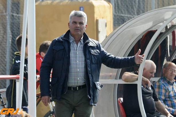 Navarro intentará firmar una buena temporada al frente del Cúllar Vega (JOSÉ M. BALDOMERO) Navarro intentará firmar una buena temporada al frente del Cúllar Vega (JOSÉ M. BALDOMERO)