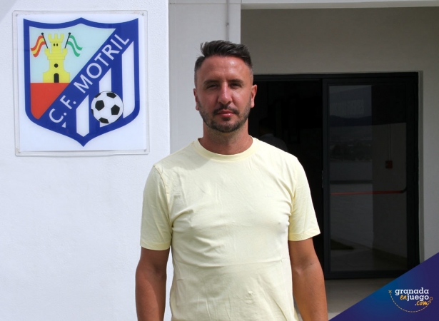 El director deportivo del CF Motril, Víctor Barbado `Viti` (J. PALMA)