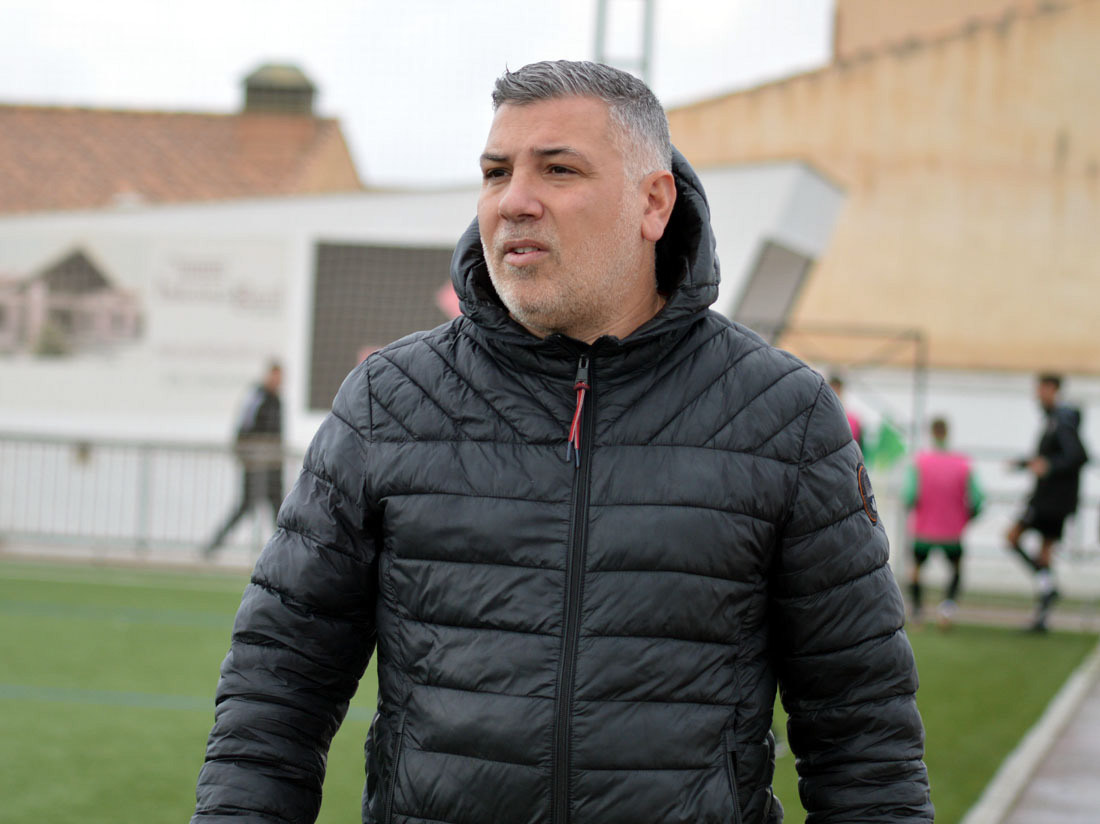 El director deportivo del CD Huétor Vega, Alfonso Fernández (J. PALMA)