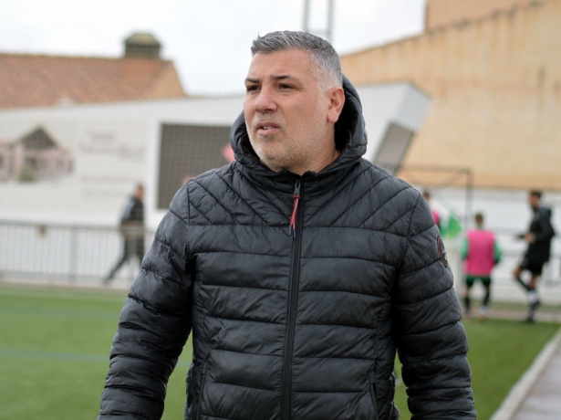 El director deportivo del CD Huétor Vega, Alfonso Fernández (J. PALMA)