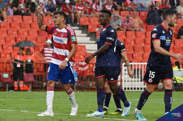 Reinier rindió a buen nivel en su debut (JOSÉ M. BALDOMERO)