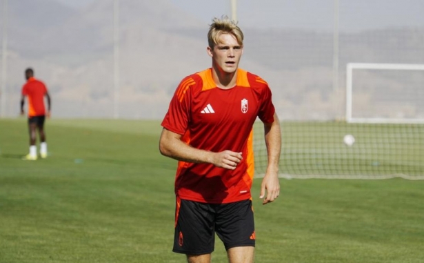 Griger no contaba para Jon Erica (GRANADA CF) Griger no contaba para Jon Erica (GRANADA CF)