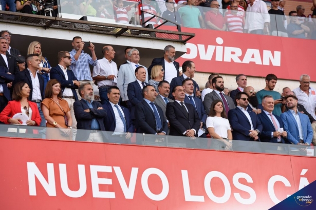 El Granada tiene un límite de 6,9 millones de euros (JOSÉ M. BALDOMERO) El Granada tiene un límite de 6,9 millones de euros (JOSÉ M. BALDOMERO)