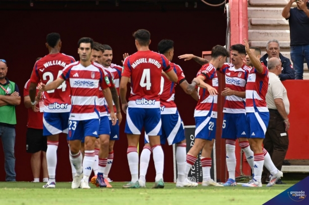 El Granada buscará el triunfo ante el Castellón (JOSÉ M. BALDOMERO) El Granada buscará el triunfo ante el Castellón (JOSÉ M. BALDOMERO)