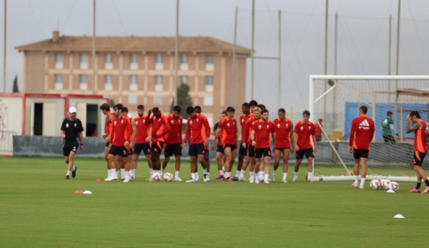 El equipo sigue preparando el partido ante el Burgos (J.AZCOYTIA) El equipo sigue preparando el partido ante el Burgos (J.AZCOYTIA)