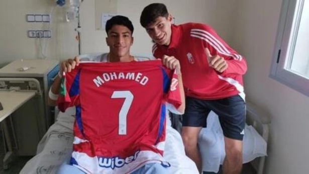El Granada visitó a Mpha en el hospital (GRANADA CF) El Granada visitó a Mpha en el hospital (GRANADA CF)