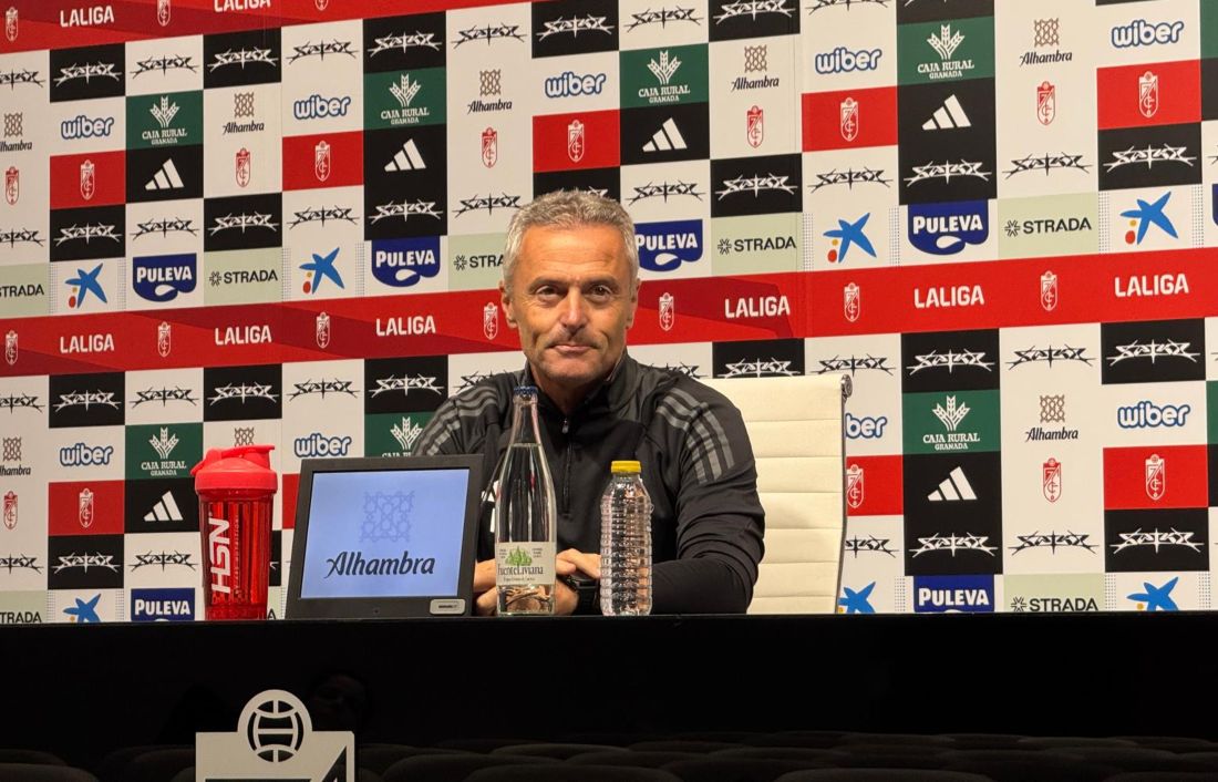 Escribá ha pasado por la sala de prensa de Los Cármenes (J. AZCOYTIA)