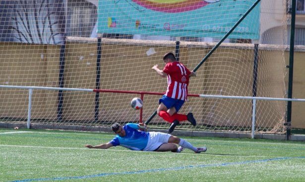 Rl Atlético La Zubia derrotó al Otura (ENCARNI QUESADA) Rl Atlético La Zubia derrotó al Otura (ENCARNI QUESADA)